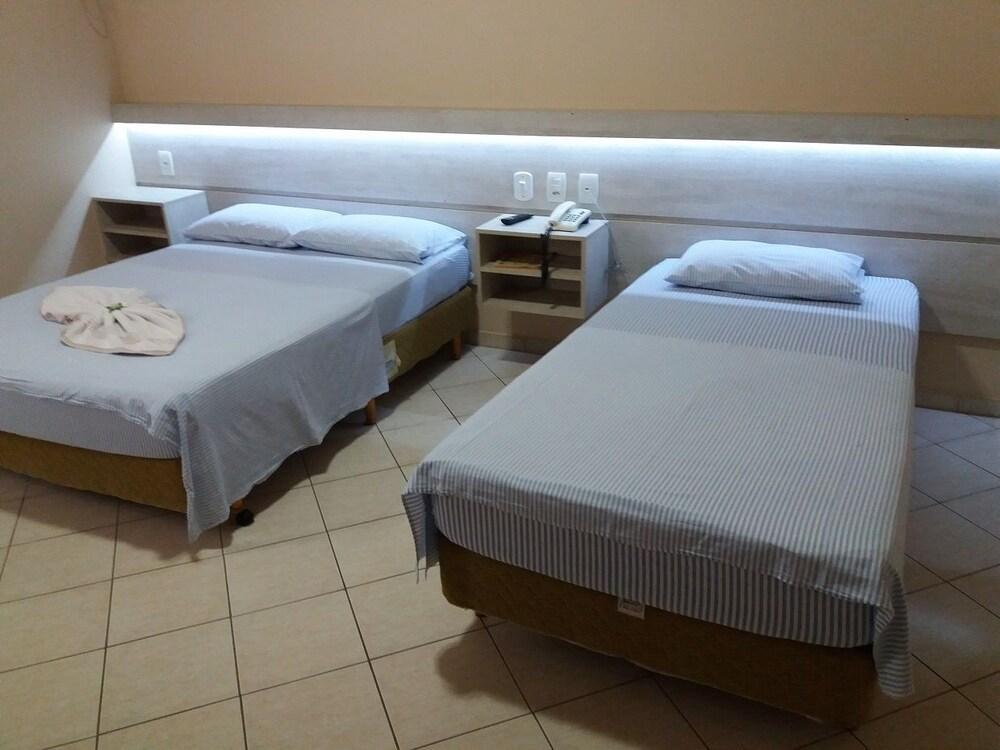 Hotel Central Порту-Велю Екстер'єр фото